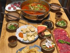 -黔诚多彩火锅(甲秀楼店)