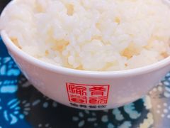 -愉肴麻辣香锅(中山路店)