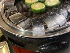-围炉肉舍•炭烤活鳗•丹东海鲜烤肉(步行街店)