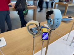 -Apple零售店(华贸购物中心店)