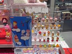 -泡泡玛特POPMART (北京超极合生汇店)