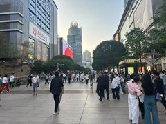 -观音桥步行街