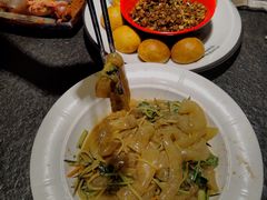 -靠山屯东北农家菜(八龙桥雅苑店)