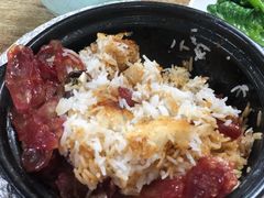 腊味煲仔饭-煲煲香快餐(南京路店)