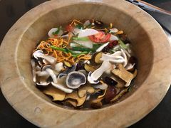 -抚仙湖生态石锅鱼野生菌(告庄店)
