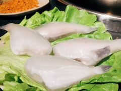 -茅草房·河畔园林火锅