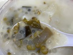 原夏三宝糖水-百花传统甜品店(原址店)