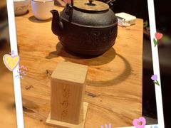 -帅巴人舅母子腊蹄民俗村