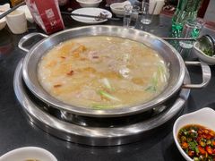-老来福·非遗酸汤兔(凯旋路店)