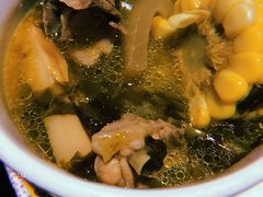 -鲁朗纳麦石锅鸡庄园