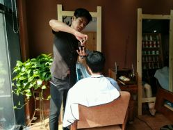 -明洞造型精品烫染