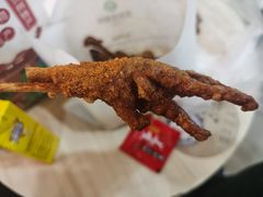 鸡脚串串-但家香酥鸭
