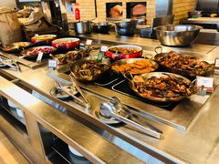 -圣丰索菲特·2 On 988 Café 自助餐厅