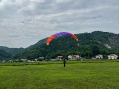 -趣飞飞黑麋峰国际滑翔伞基地