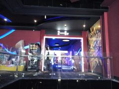 等候区-喜满客巨幕/4D激光影城