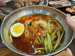 -韩风烤牛肉冷面店