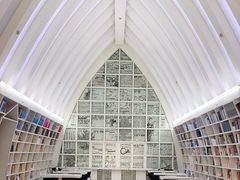 -钟书阁(松江泰晤士小镇店)