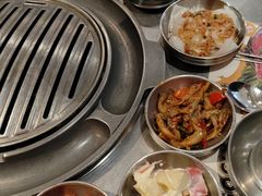 -GOGIYA·咕叽吖韩国传统烤肉店(东方新天地店)
