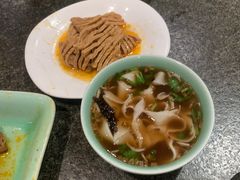 酸汤扯面-河东颐祥阁(世贸店)