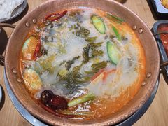 -洱火云南酸菜牛肉火锅(石景山当代商城店)