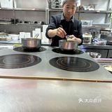 曾三鲜米线：口味鲜美，上餐速度迅猛，性价比超高的美味选择