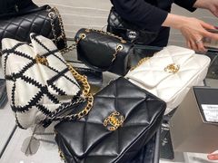 -CHANEL(恒隆广场店)