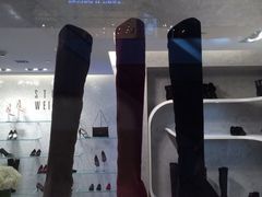 -STUART WEITZMAN(静安嘉里中心店)