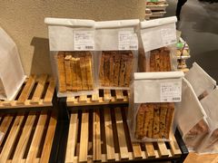 -七鲜超市(瑞虹天地太阳宫店)