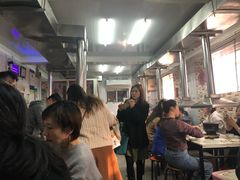 等位区-大槐树烤肉馆