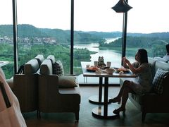 靠窗位-食光全日制餐厅(绵阳首开喜来登酒店)
