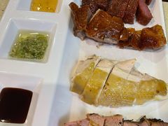 烧味四拼-明腾壹间茶餐厅(新都会花园广场店)