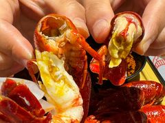 -肥肥虾庄·金牌油焖大虾(汉口城市广场店)