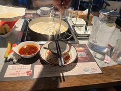 -尚尚仙·酸汤猪手·猪肚鸡火锅(华联万柳购物中心店)