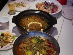 -阿瓦山寨·湘菜现炒·剁椒鱼头王(咸阳总店)