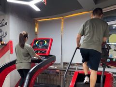 -KingBull私教健身&格斗订制(龙井商业中心店)