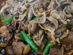 -一品红烧鸭特色川菜(三岔湖店)