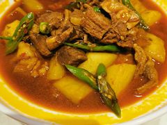 土豆烧牛肉-国人川菜(李家村建东街店)