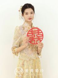 -曼青婚纱礼服馆