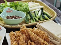 煎饼卷大葱-酒肉门孔府菜(曲阜游客中心店)