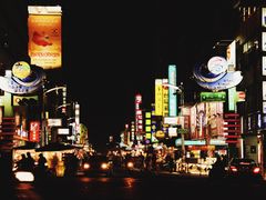 -六合夜市