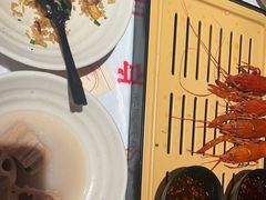 -肥肥虾庄·金牌油焖大虾(汉口城市广场店)
