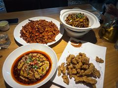 -小三峡食府(西五路店)