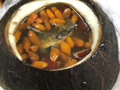 原只椰子炖竹丝鸡-信行丰炖品皇店(光孝路店)
