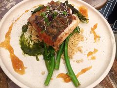 -FLOVIE FLORIST CAFE