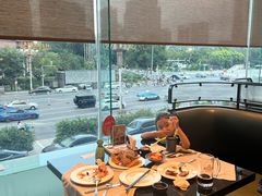 -东方红海鲜百汇(国际大厦店)