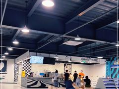 -极限PLAY运动娱乐新世界·团建派对潮玩休闲馆·室内蹦极高空游乐园