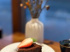 -C.Y Cafe