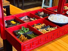 -勺子米线·云南传统小吃市集(四方街店)