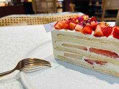 草莓乌龙千层蛋糕-Toris(LuOne凯德晶萃广场店)