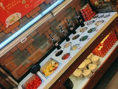自助调料区-小龙坎火锅(总店)